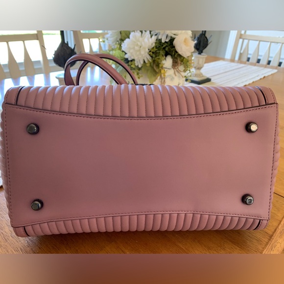 Coach  11.5’’L X 9’’H X 5.5 Deep - Picture 5 of 12